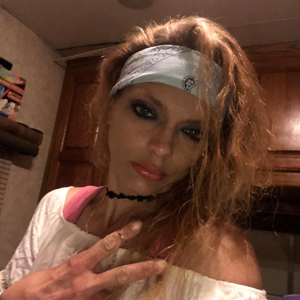 Meet your Posher, Bobbi